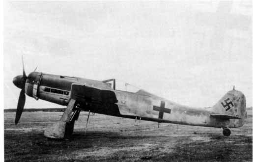 Fw190D12-1.jpg (38570 Byte)